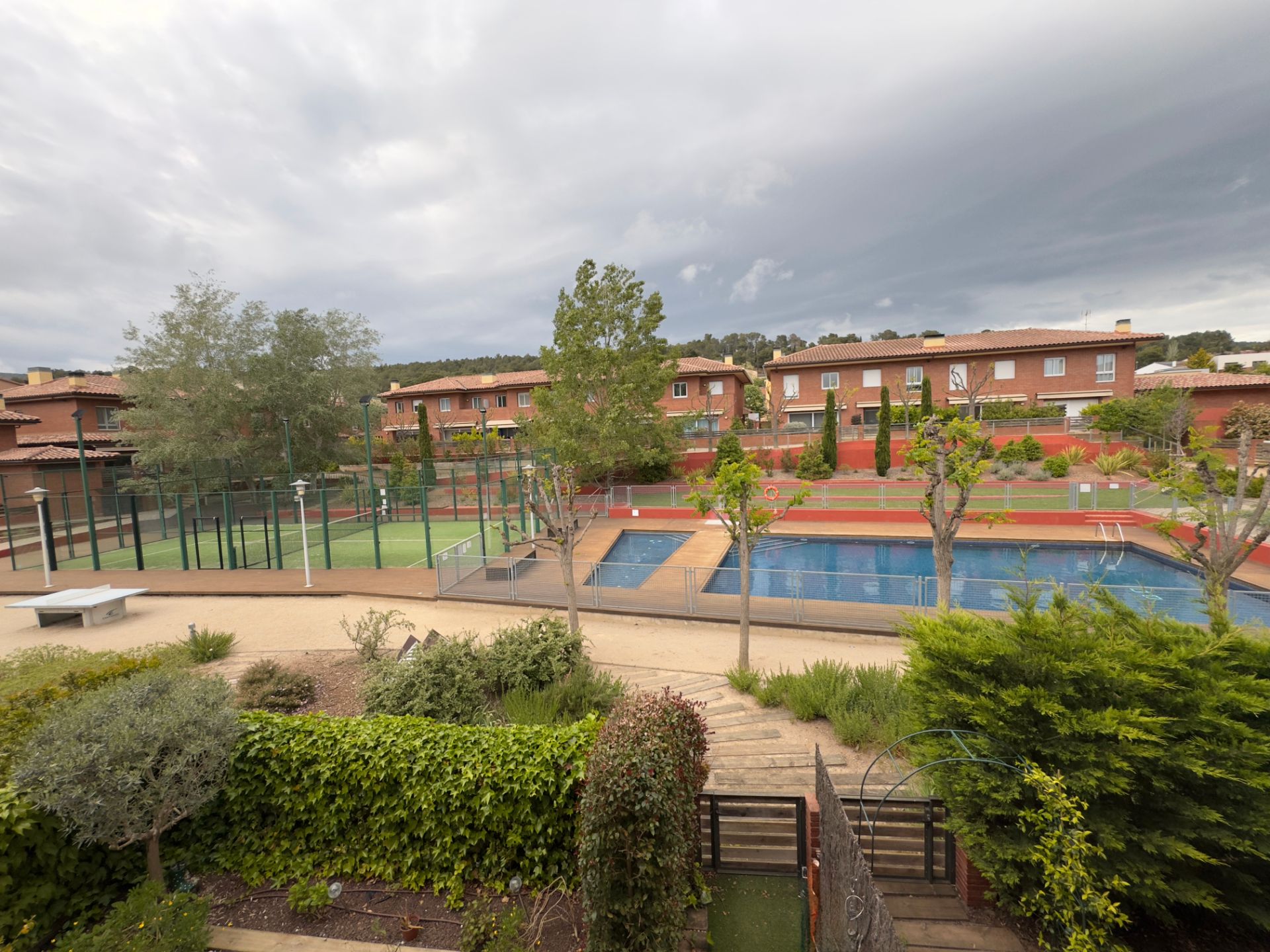 Piscina de Casa adosada en venda en Begues amb Calefacció, Jardí privat i Terrassa