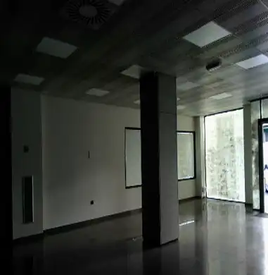 Local comercial de lloguer a Av. Dr. Touron, imagen 2