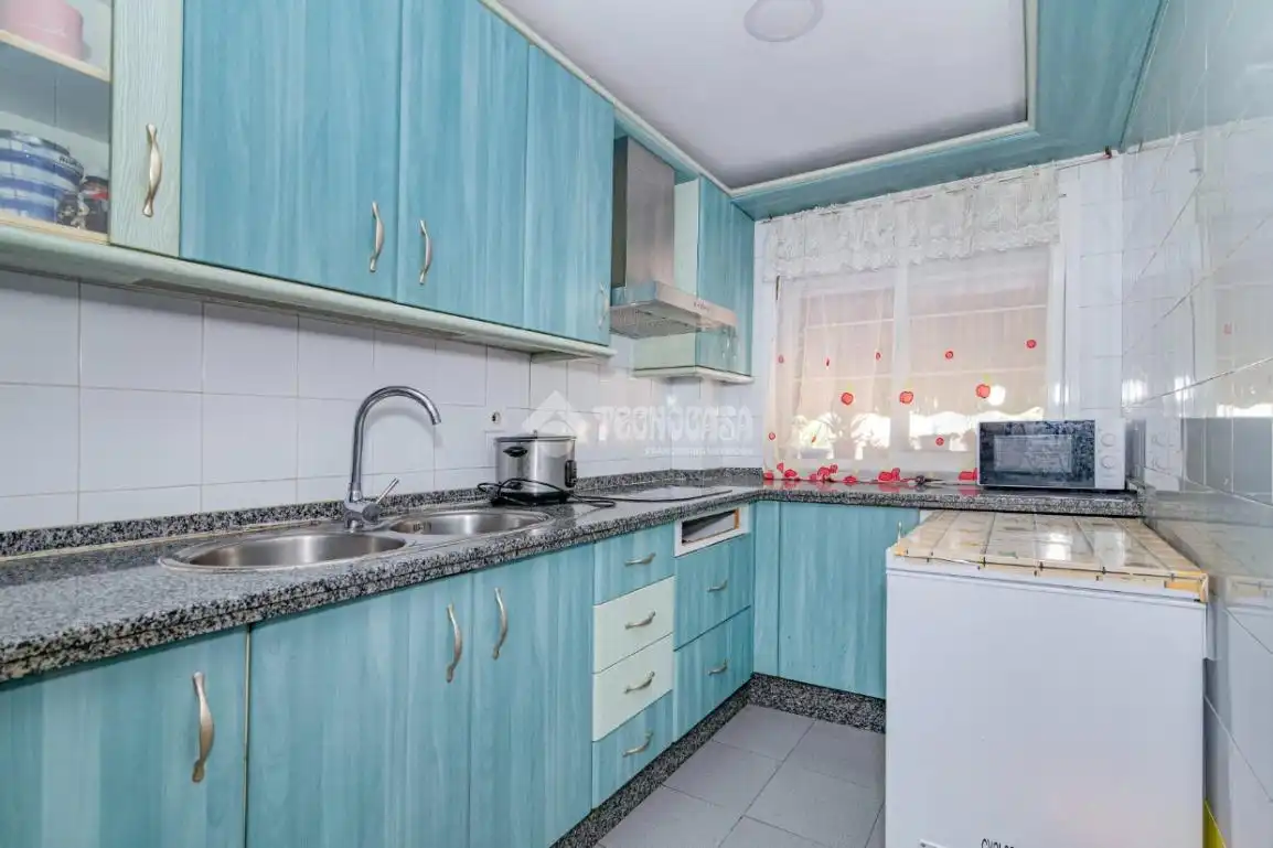 Cocina de Piso en venta en Lucena con Aire acondicionado
