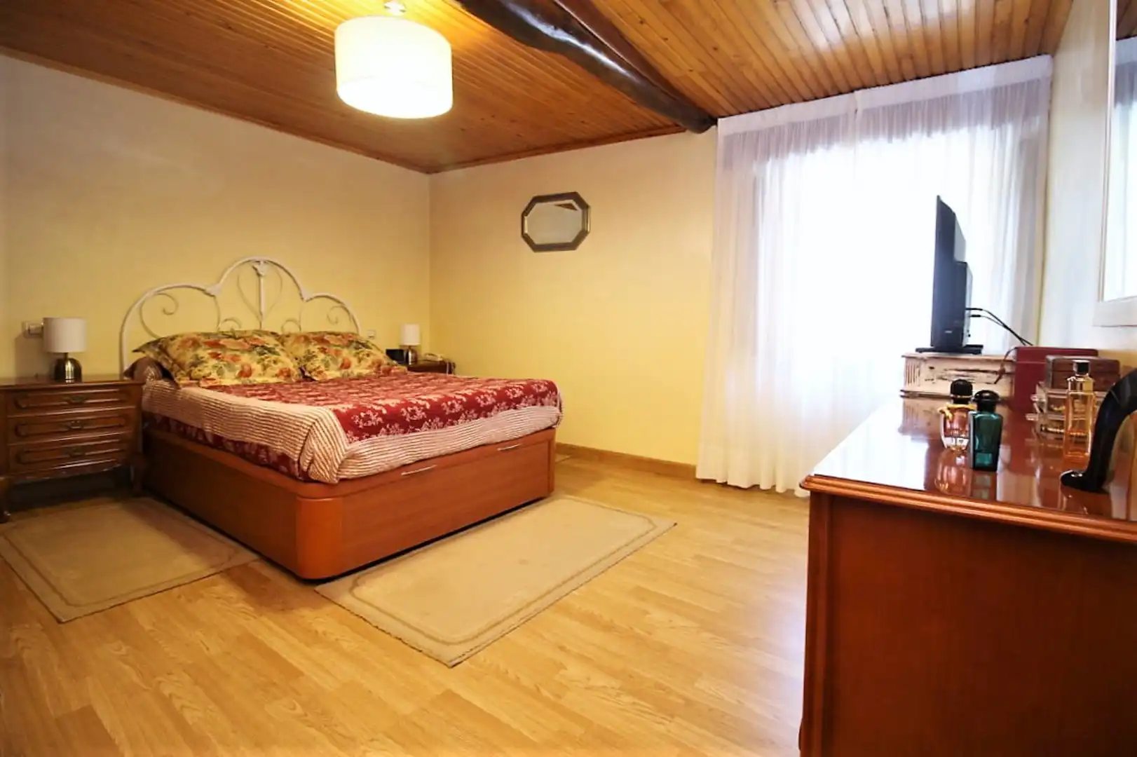 Bedroom of Commercial properties for sale in Oza dos Ríos