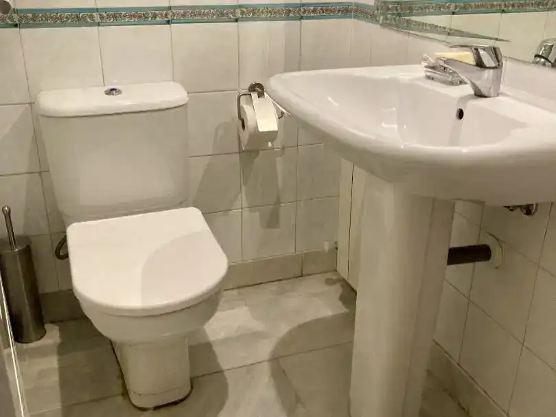 Baño de Dúplex en venta en Granada con Aire acondicionado, Parquet y Piscina
