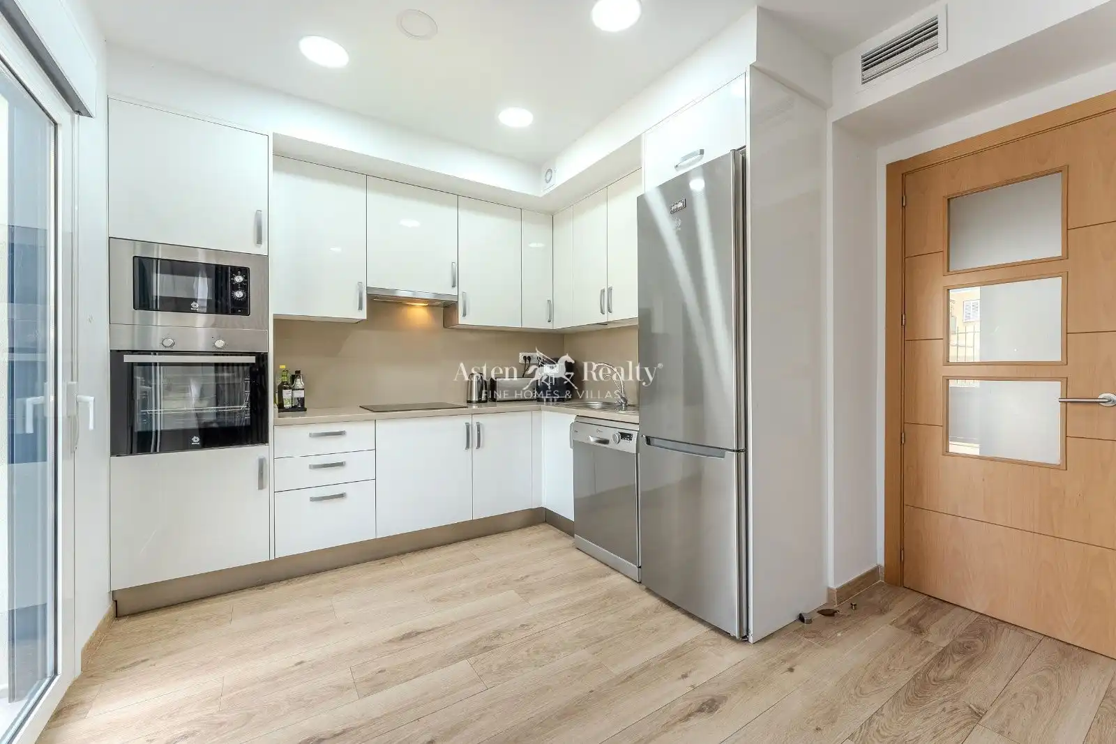 Cocina de Casa adosada en venta en Arona con Aire acondicionado, Jardín privado y Terraza