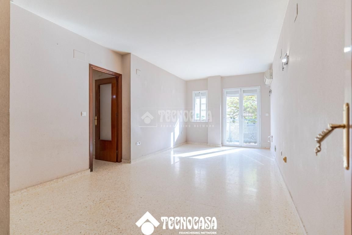 Bedroom of Flat for sale in  Granada Capital