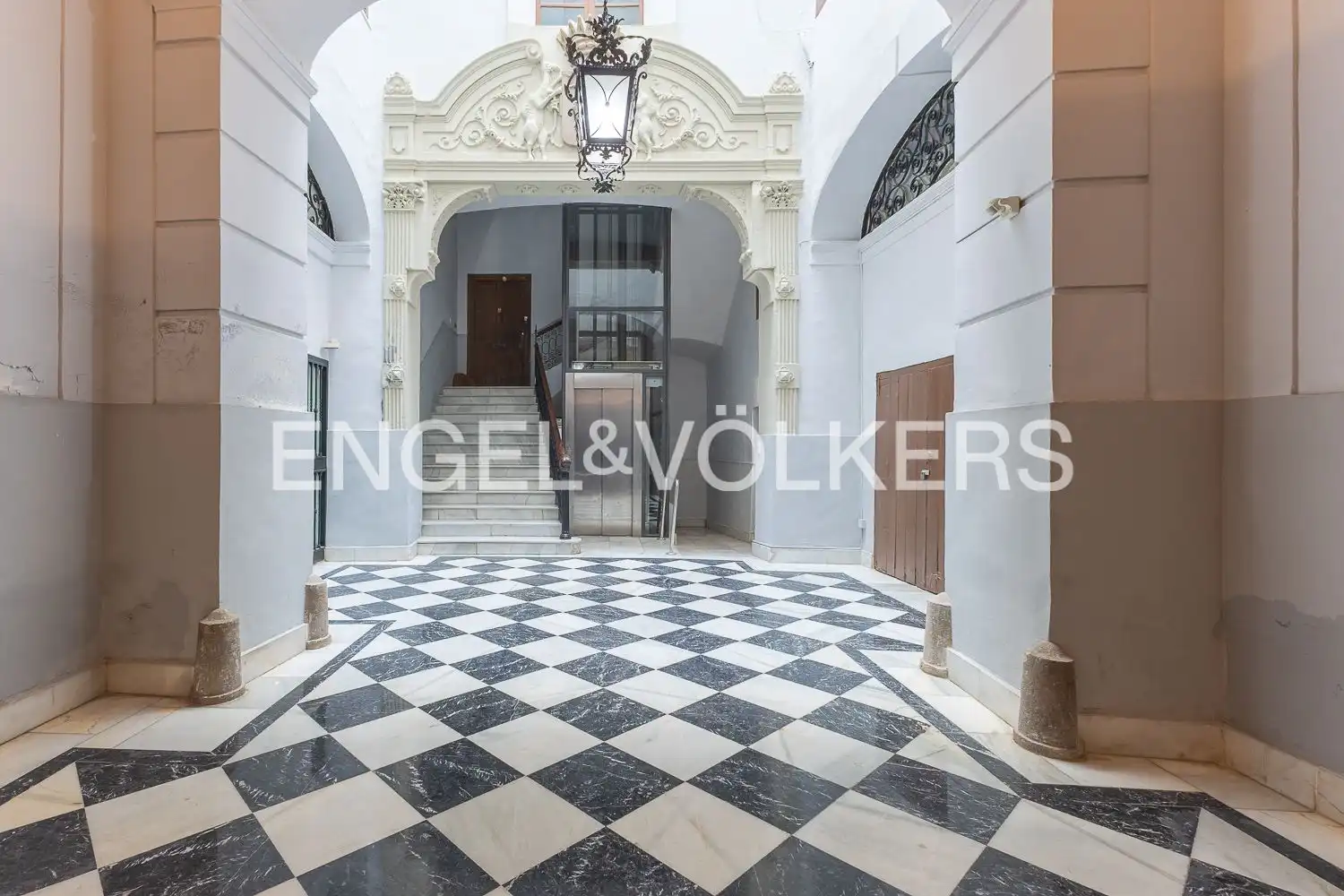 Apartamento en venta en Valencia con Calefacción y Jardín privado