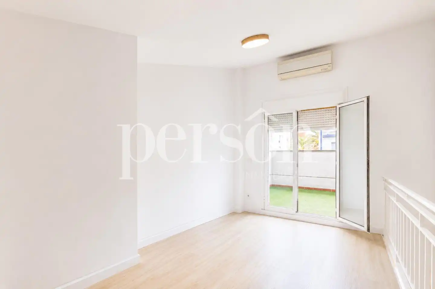 Bedroom of Houses for sale in Silla  with Air Conditioner and Terrace