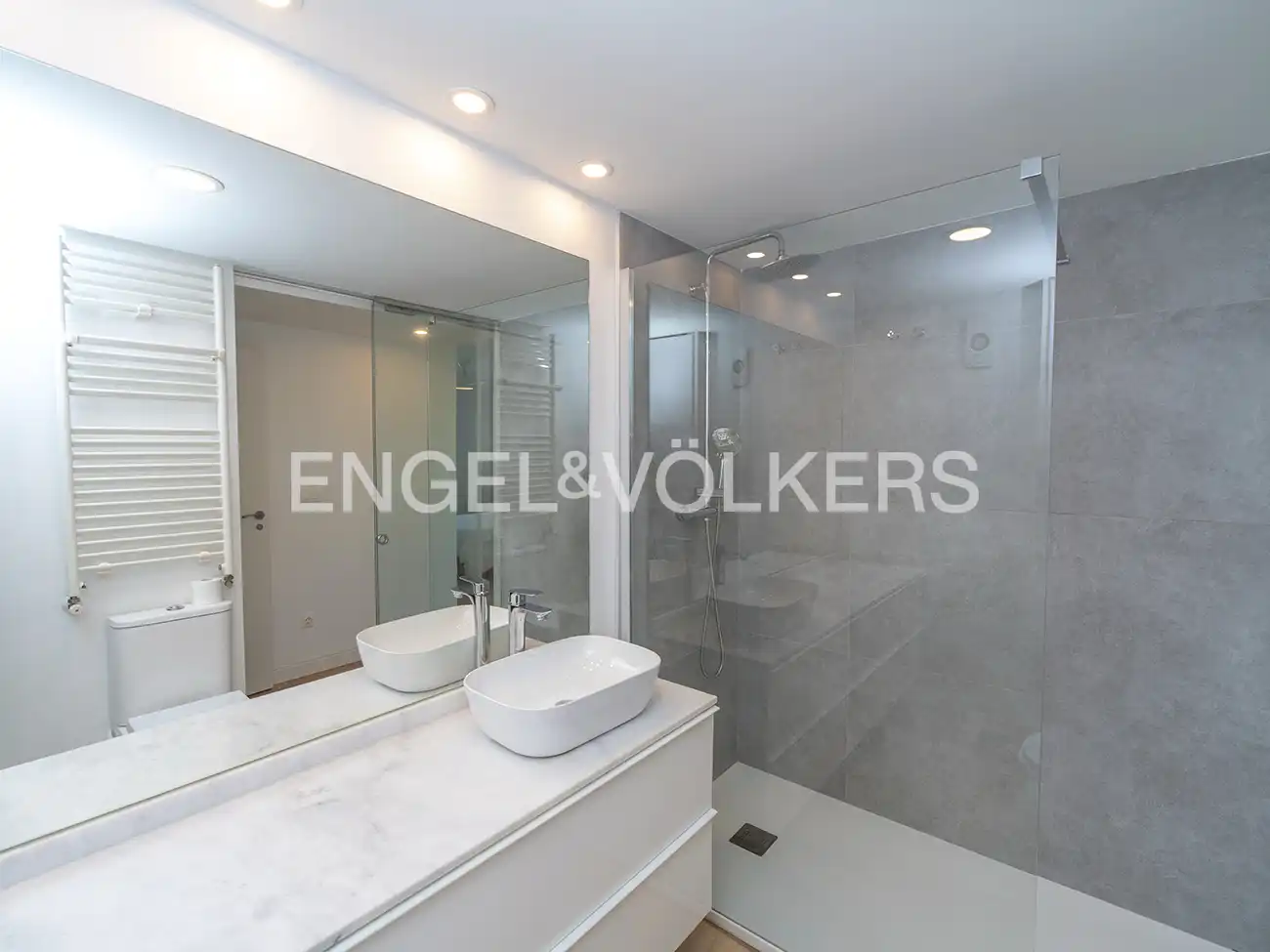 Bathroom of Attic for rent in Alicante / Alacant  with Air Conditioner, Heating and Terrace