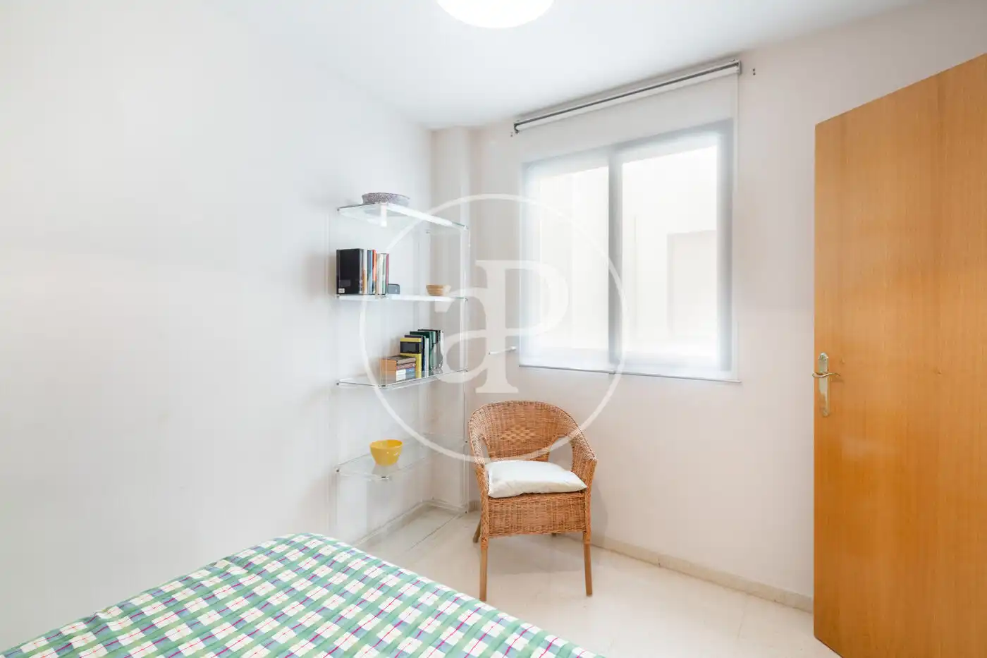 Habitación de Dúplex de alquiler en Valencia con Aire acondicionado, Calefacción y Amueblado