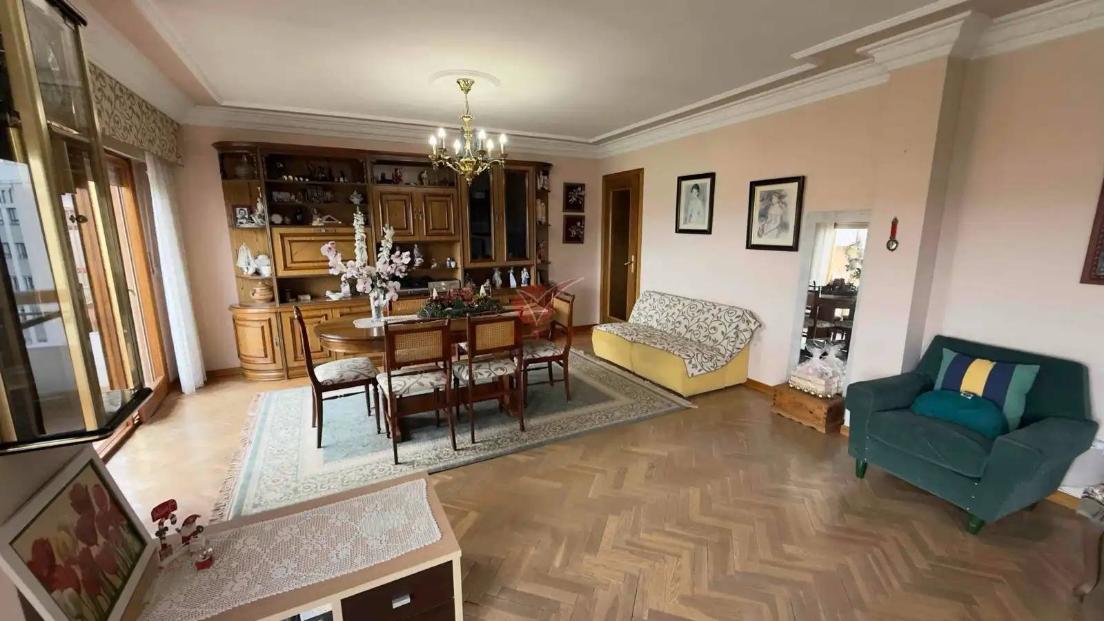 Sala de estar de Piso en venta en Cuenca con Calefacción, Terraza y Trastero