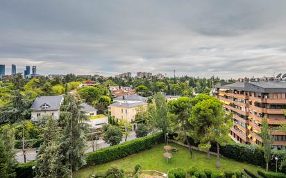 Exterior view of Duplex for sale in  Madrid Capital  with Air Conditioner and Terrace