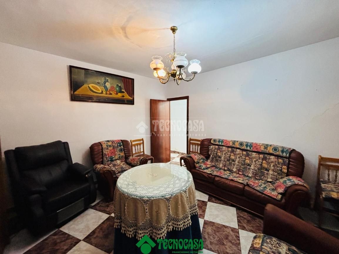 Sala de estar de Casa adosada en venta en Montilla