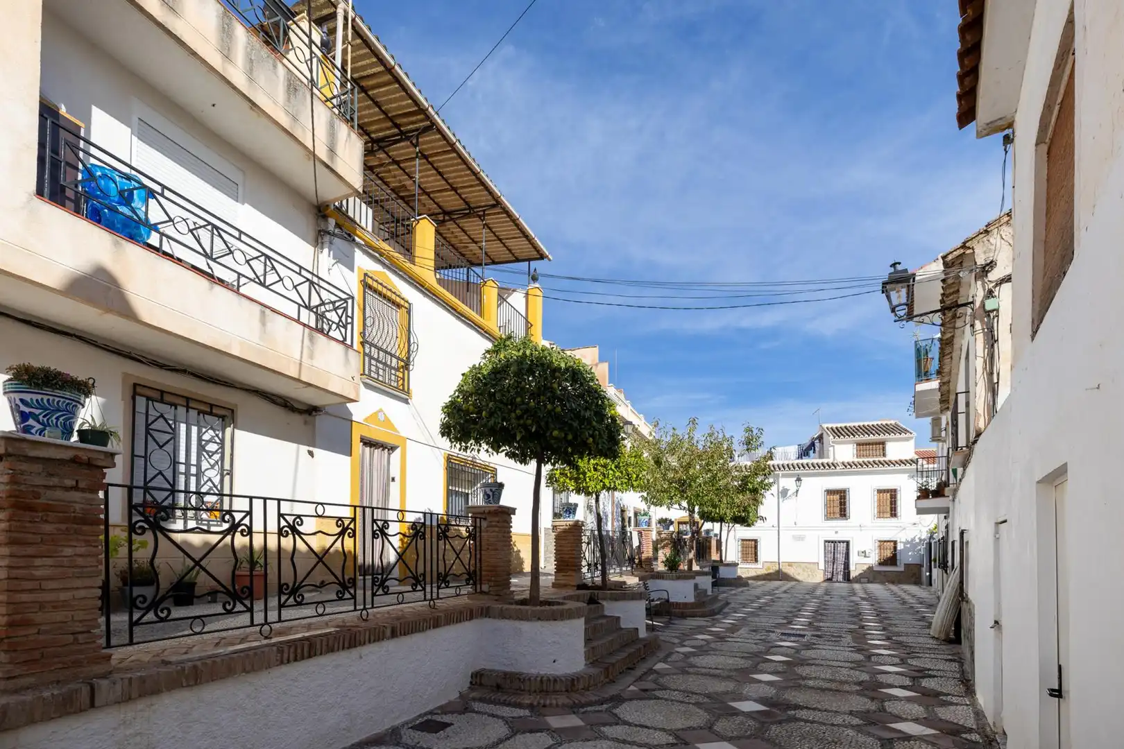 Vista exterior de Casa adosada en venda en Loja