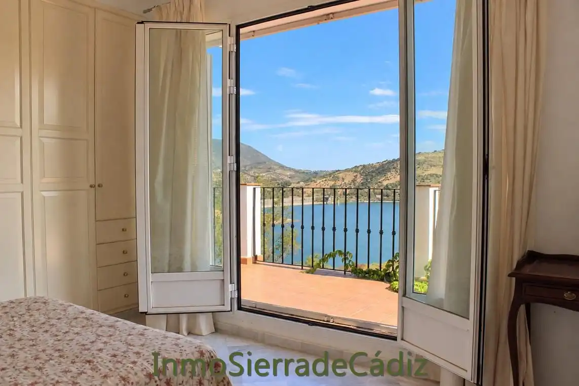 Terrassa de Casa o xalet en venda en Zahara, Cádiz