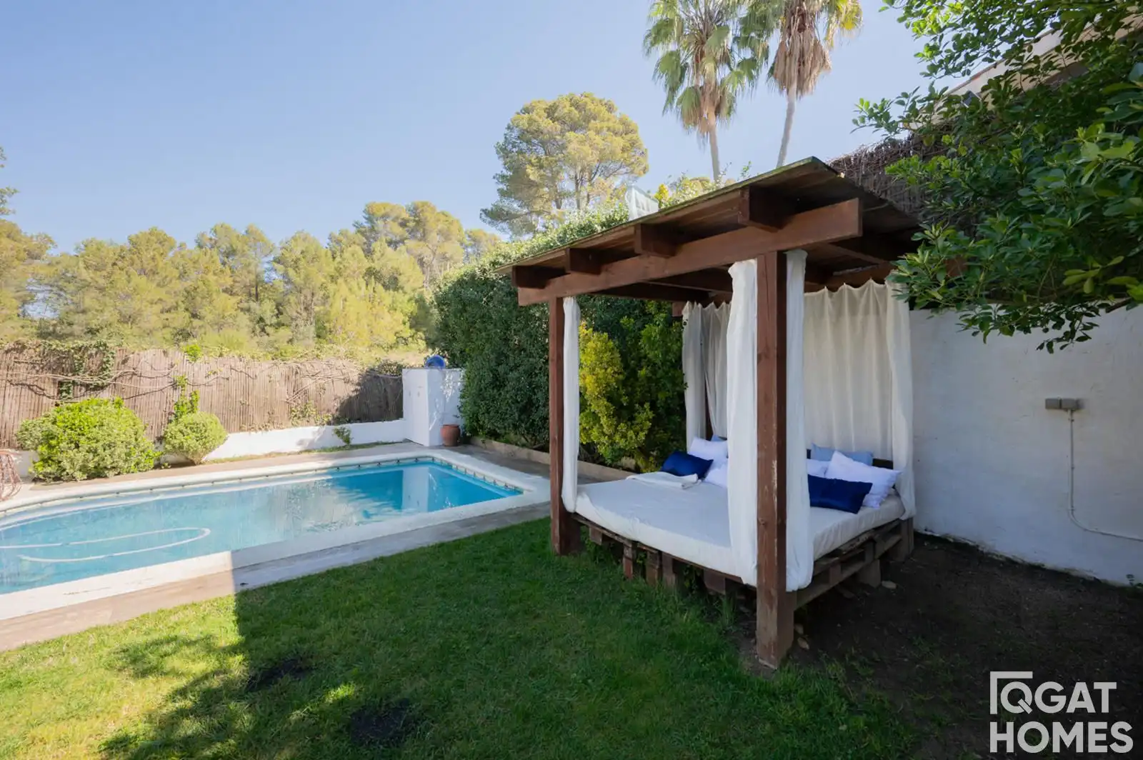 Jardí de Casa o xalet en venda en Rubí amb Calefacció, Terrassa i Traster