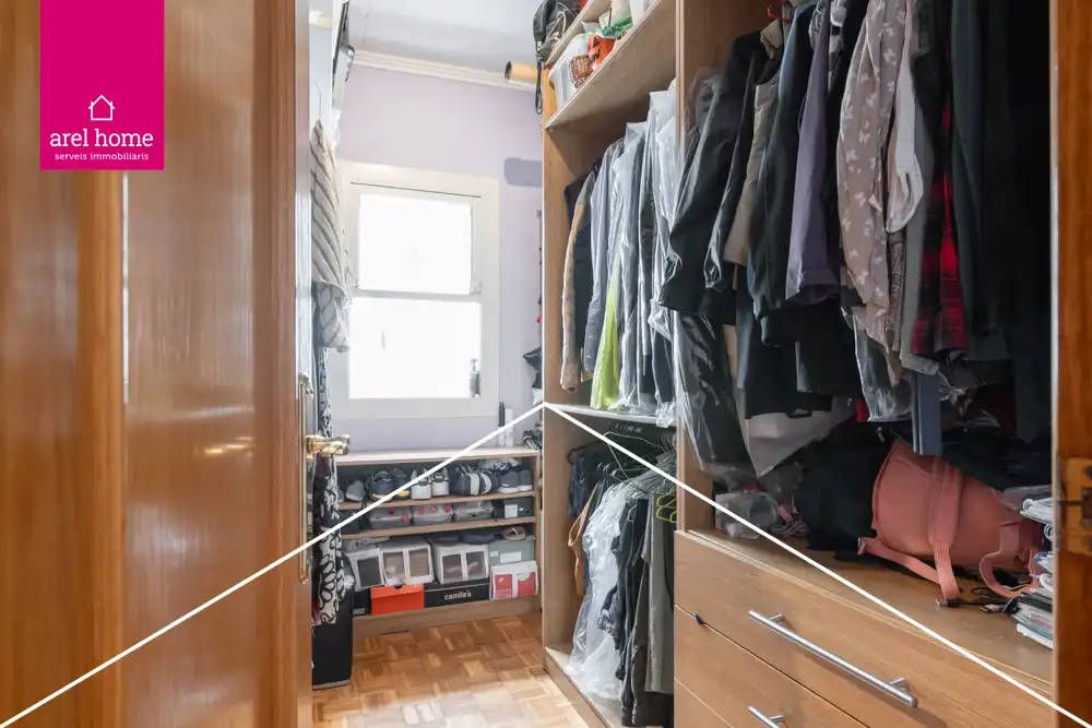 Bedroom of Flat for sale in Esplugues de Llobregat  with Air Conditioner and Parquet flooring