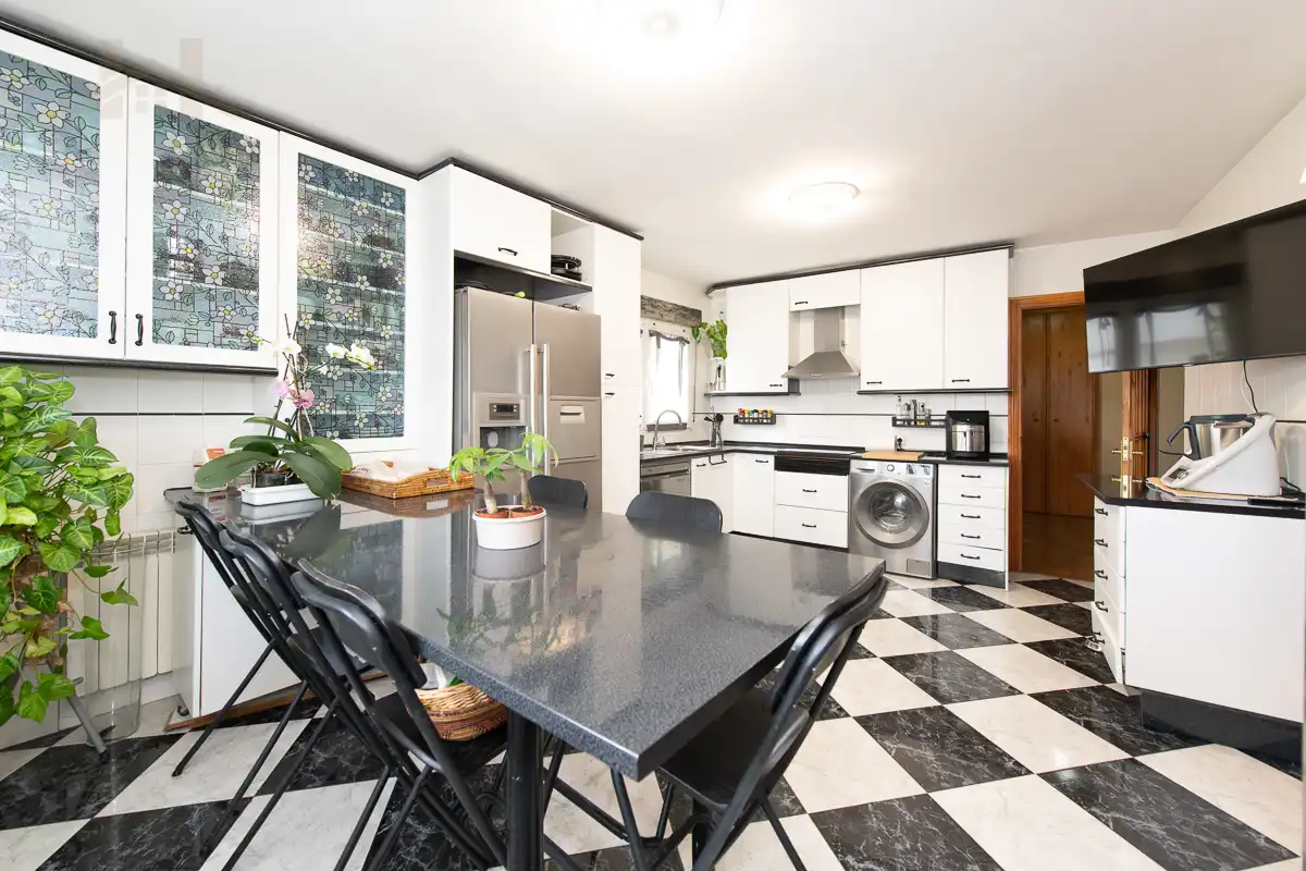 Cocina de Casa o chalet en venta en Colmenar Viejo con Terraza, Trastero y Piscina