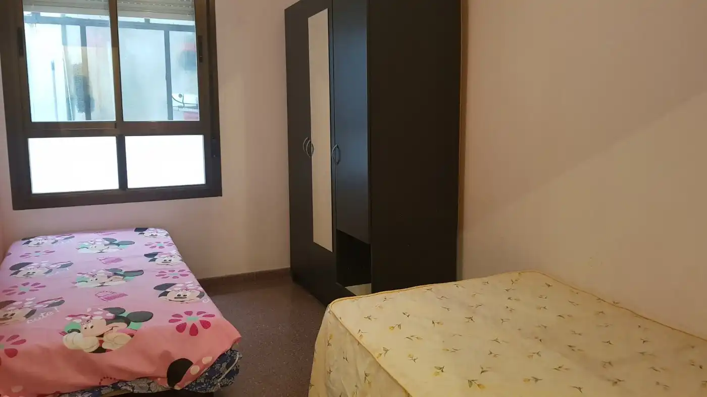 Dormitori de Pis en venda en Elche / Elx amb Terrassa i Balcó