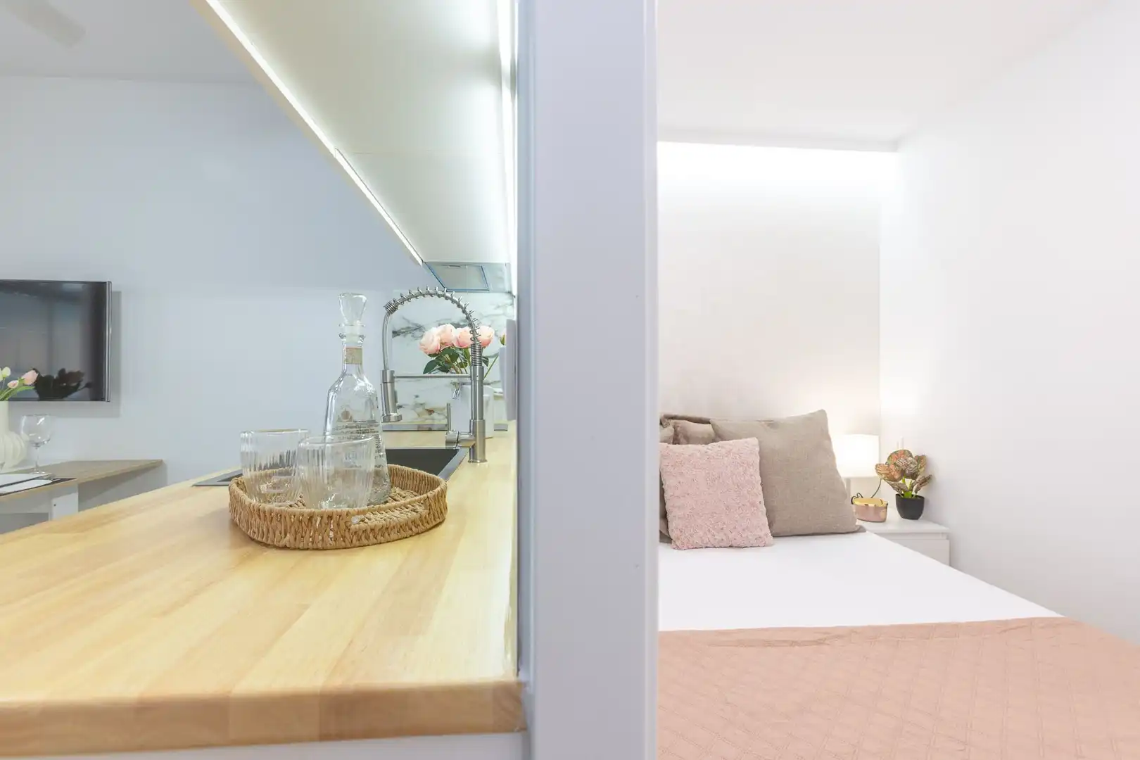 Dormitori de Apartament en venda en Roses amb Terrassa