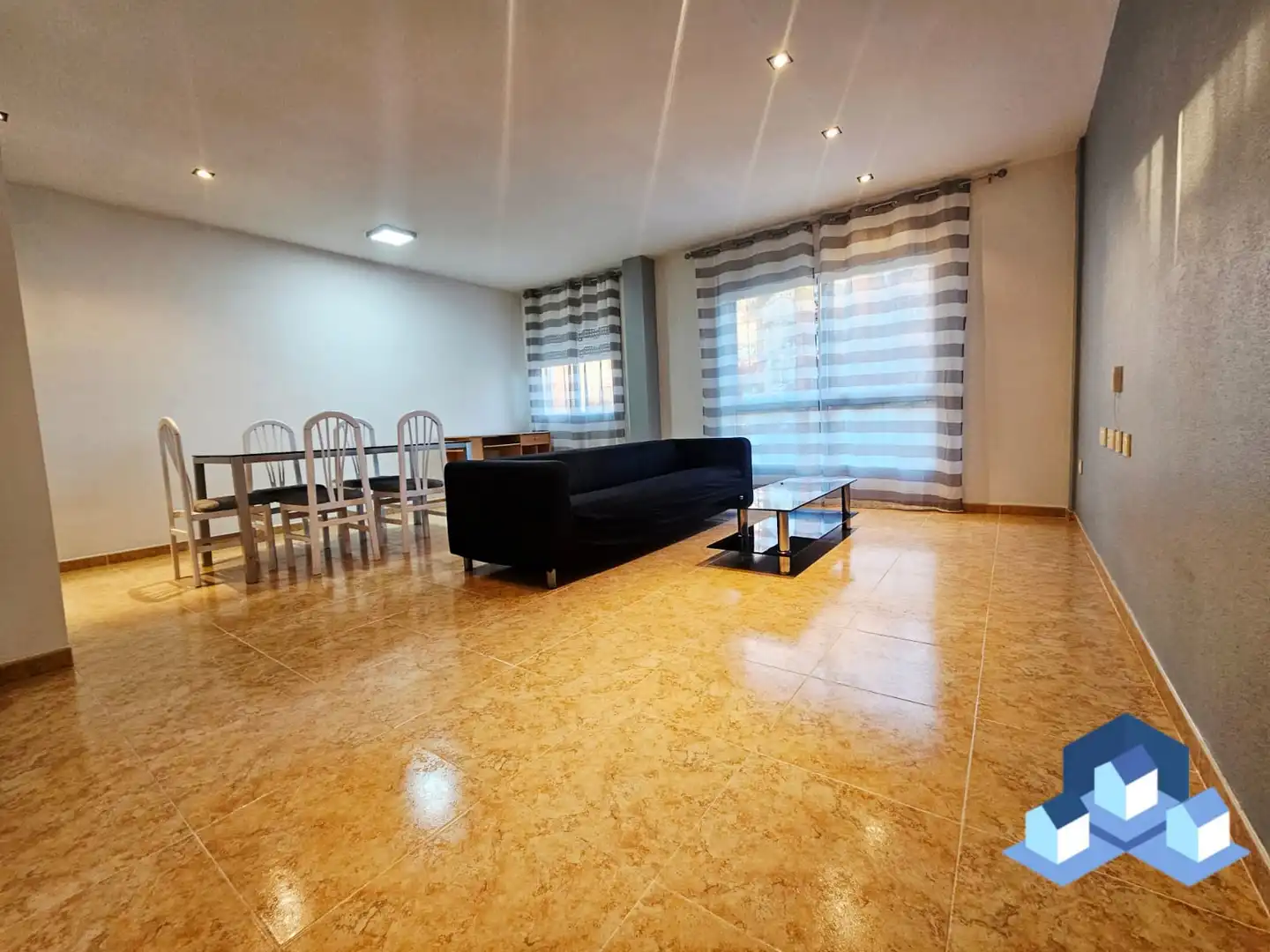 Wohnzimmer von Wohnung zum Verkauf in Lorca mit Klimaanlage, Heizung und Privatgarten