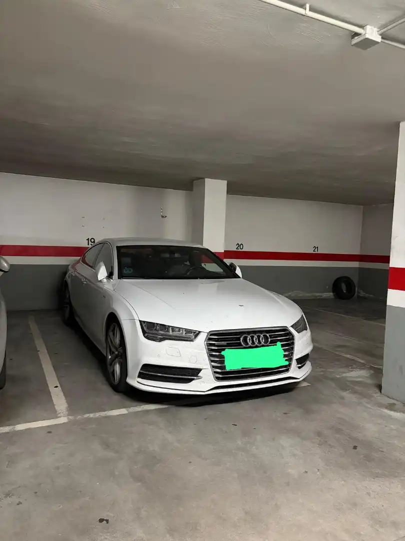 Parkplatz von Wohnung zum Verkauf in Plasencia mit Klimaanlage, Schwimmbad und Balkon