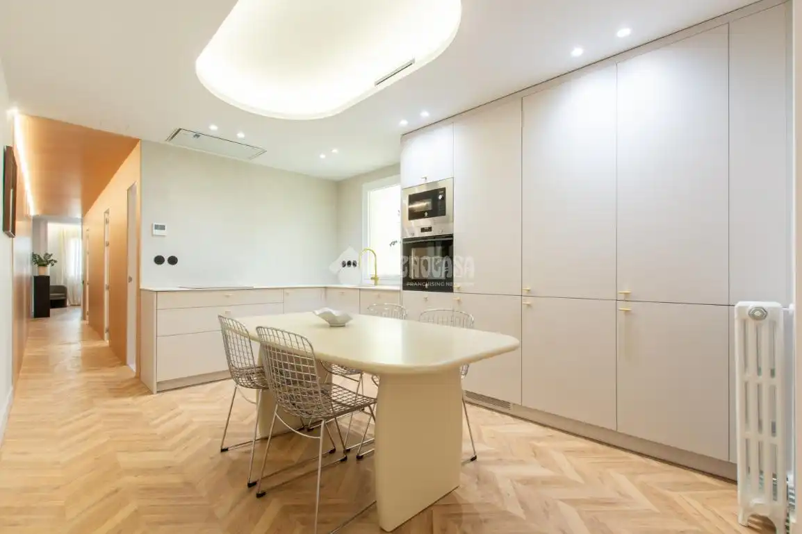 Cocina de Piso en venta en Madrid con Terraza