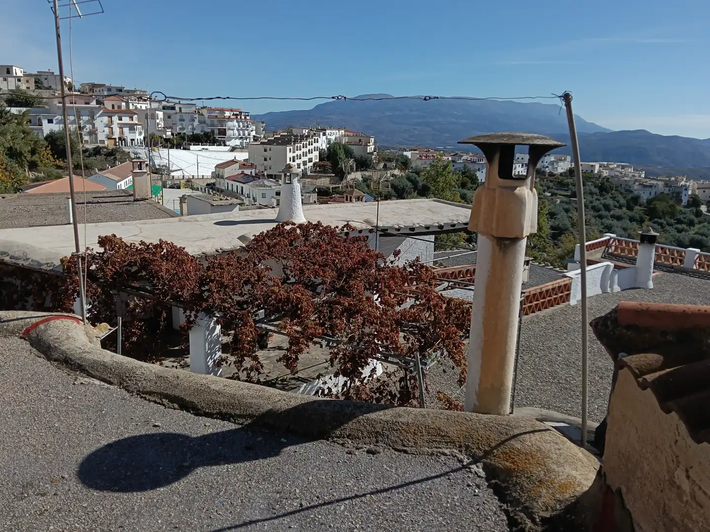 Vista exterior de Casa adosada en venta en Válor con Terraza, Trastero y Horno