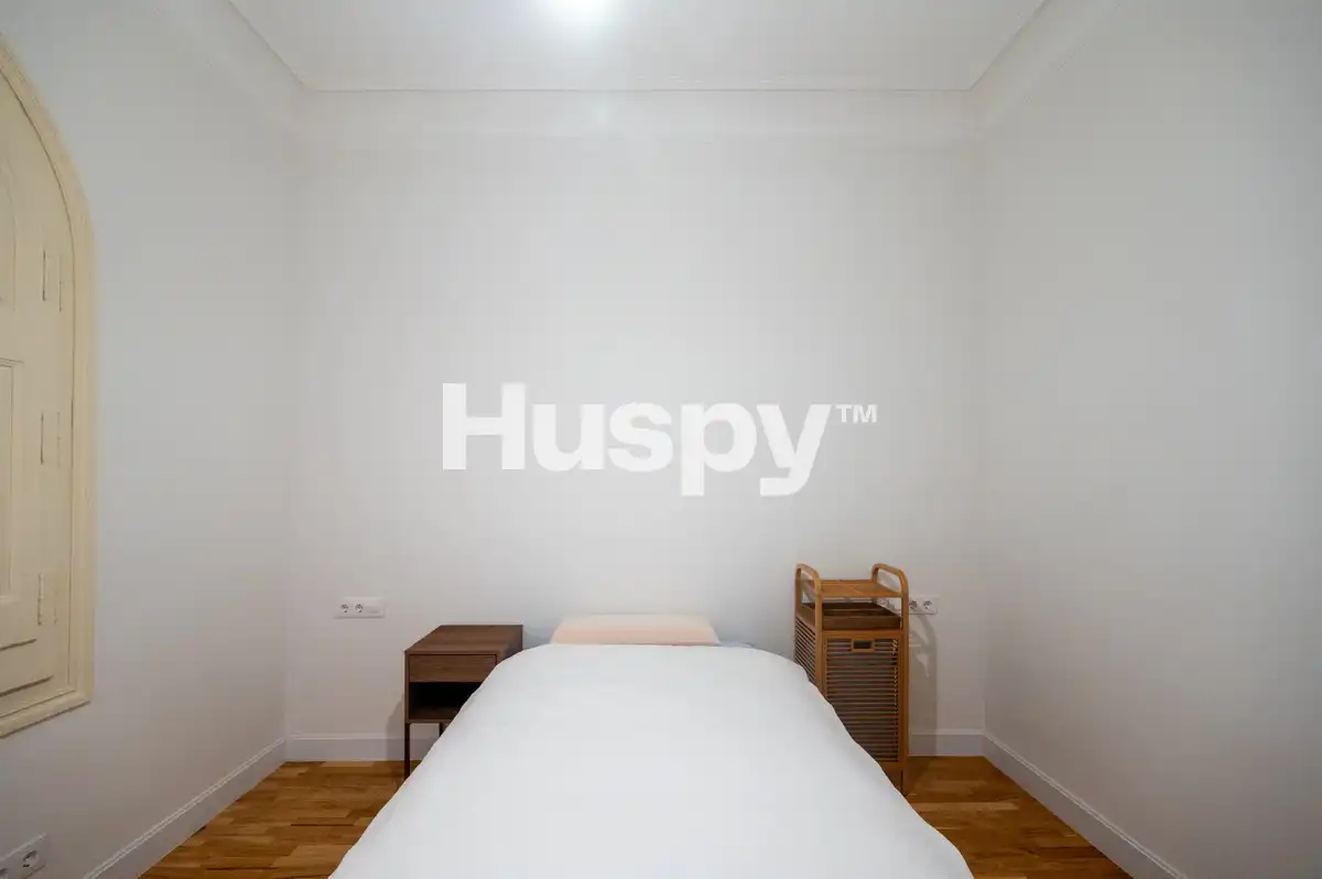 Bedroom of Flat for rent in Barcelona  with Air Conditioner, Heating and Furnished