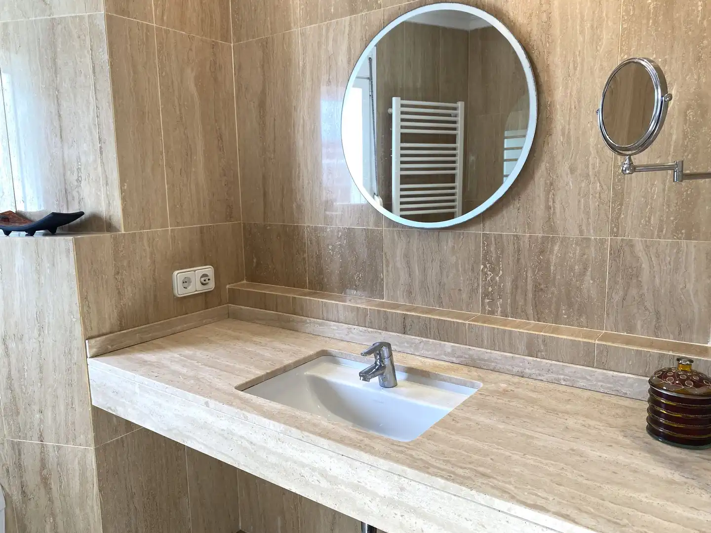 Baño de Casa adosada en venta en Santa Eulària des Riu con Aire acondicionado, Calefacción y Jardín privado