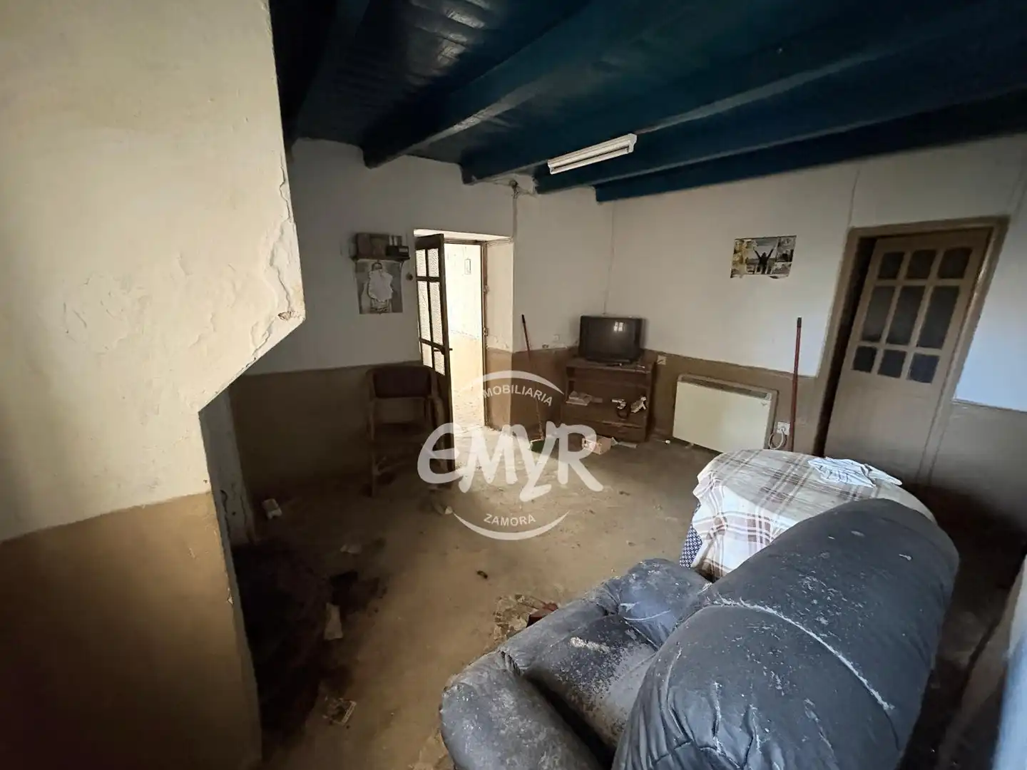 Houses for sale in Bretó  with Private garden