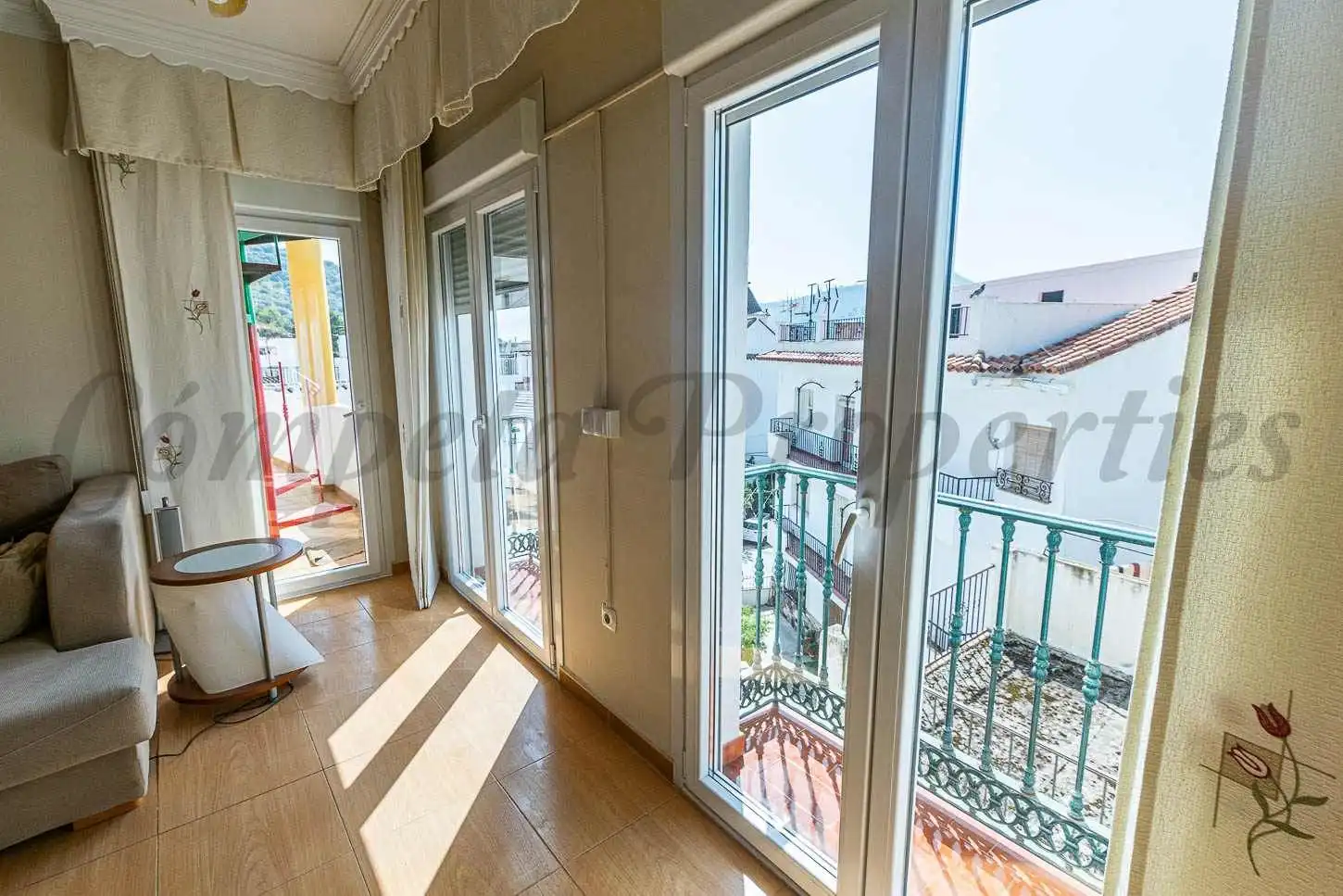 Apartament amb terrassa en venda a Sayalonga, imagen 6