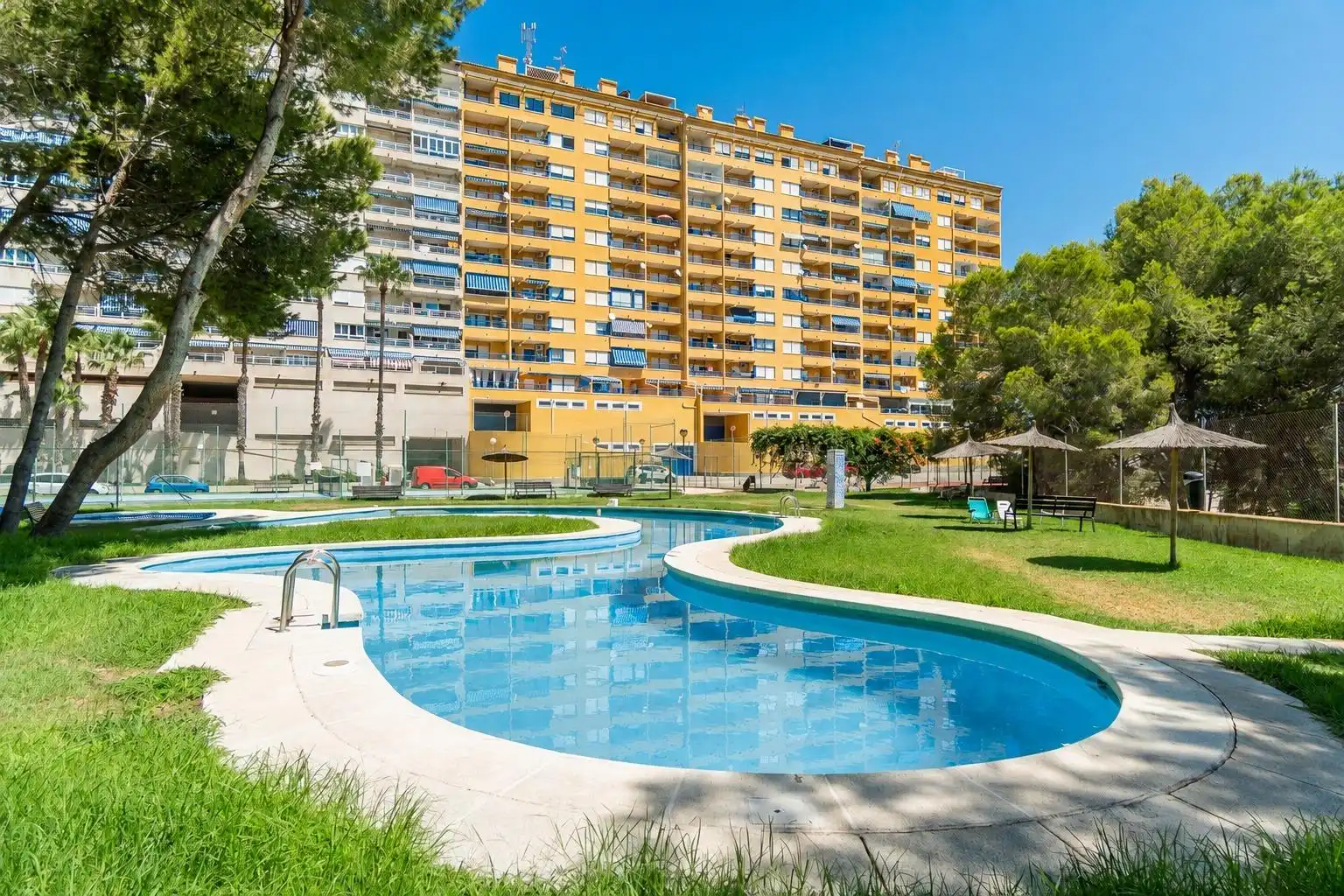 Exterior view of Apartments for sale in Orihuela  with Air Conditioner, Swimming Pool and Furnished