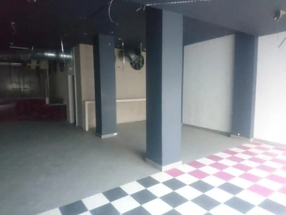 Garaje en venta en Huelma