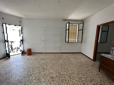 Pis amb balcó en venda a Ubrique