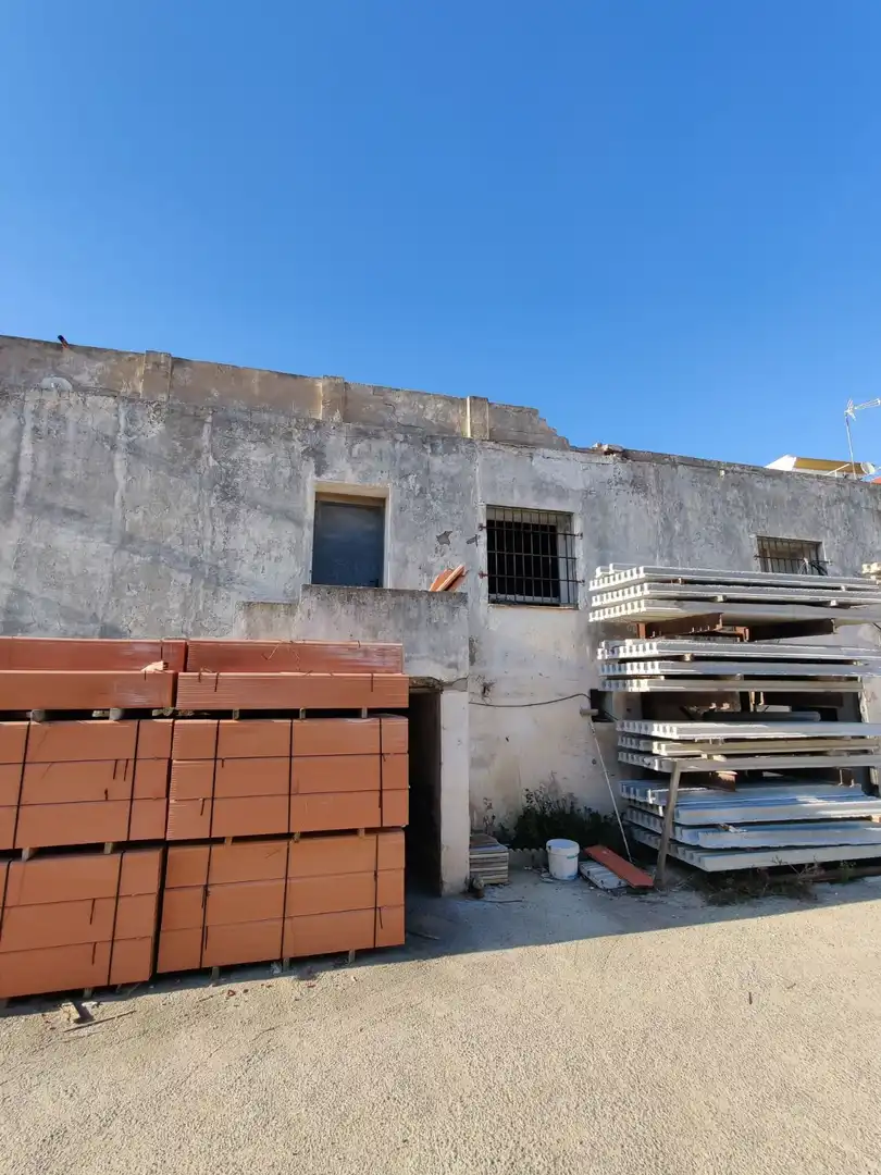 Außenansicht von Residential zum Verkauf in Chipiona