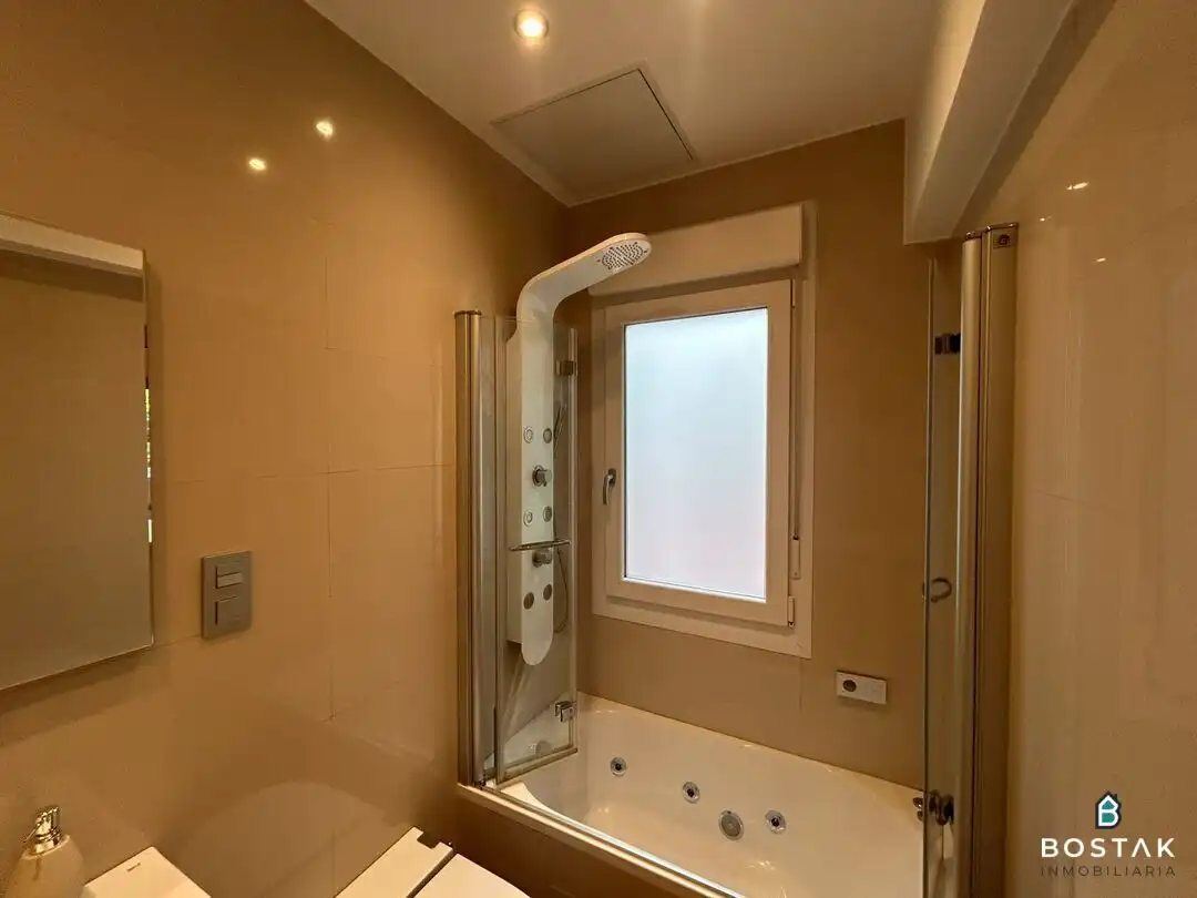Baño de Piso de alquiler en Bilbao  con Calefacción, Horno y Lavadora