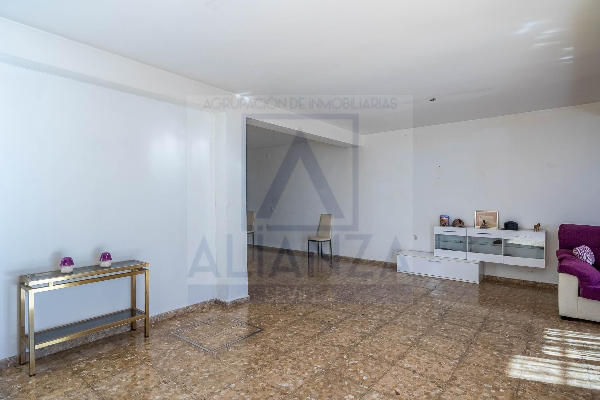 Living room of House or chalet for sale in Santiponce  with Air Conditioner, Private garden and Storage room