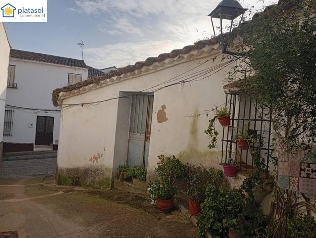 Casa-chalet en Venta en Calle OLMO en Corteconcepción