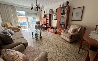 Sala d'estar de Apartament en venda en Roses amb Calefacció, Terrassa i Moblat