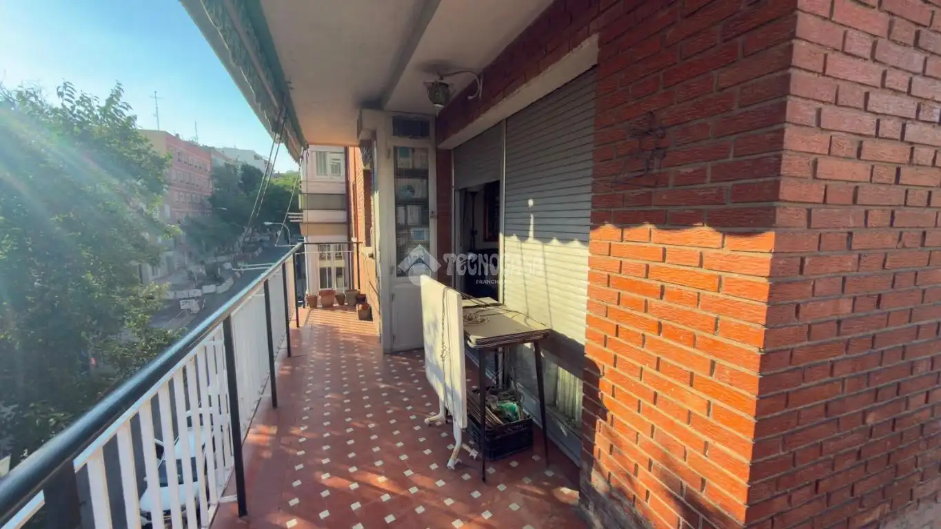 Terraza de Piso en venta en Madrid con Calefacción y Terraza