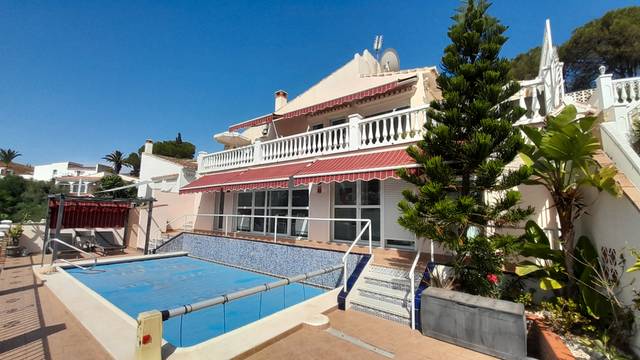Casa-chalet en Venta en Calle Loja, 3Q en Caleta de Vélez