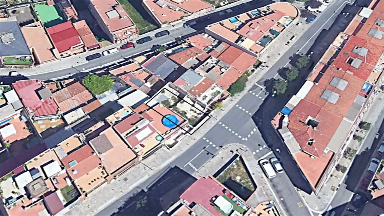 Terreno en venta en Santa Coloma de Gramenet, Barcelona
