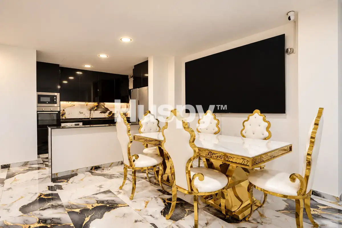 Comedor de Loft en venta en Avenida de la Paz  