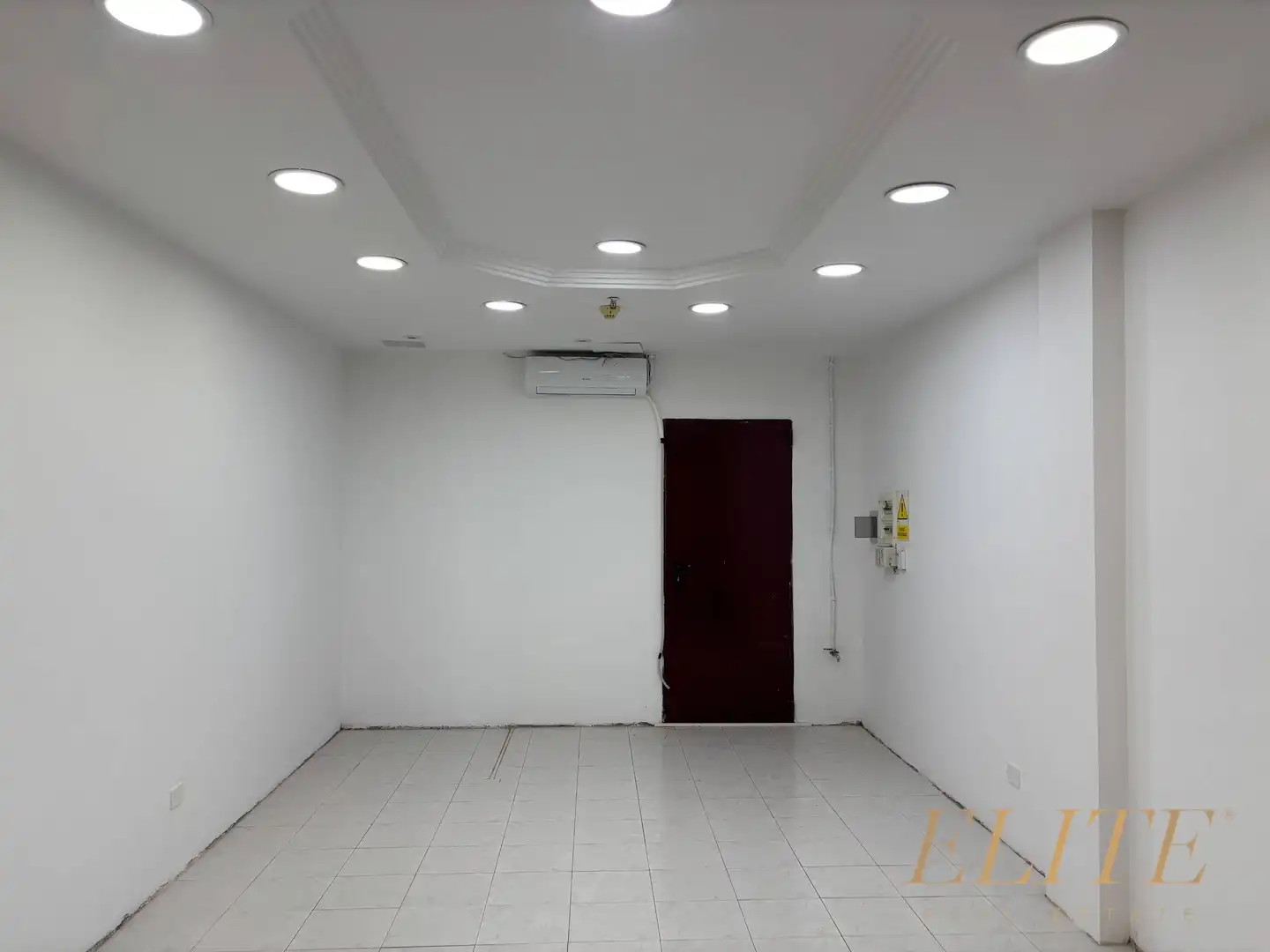 Commercial properties for sale in San Bartolomé de Tirajana  with Air Conditioner