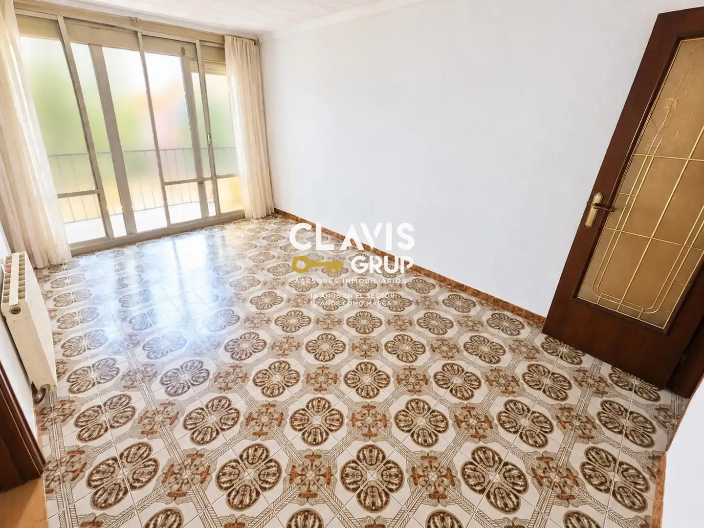 Piso con ascensor en venta en Nou Barris, imagen 2