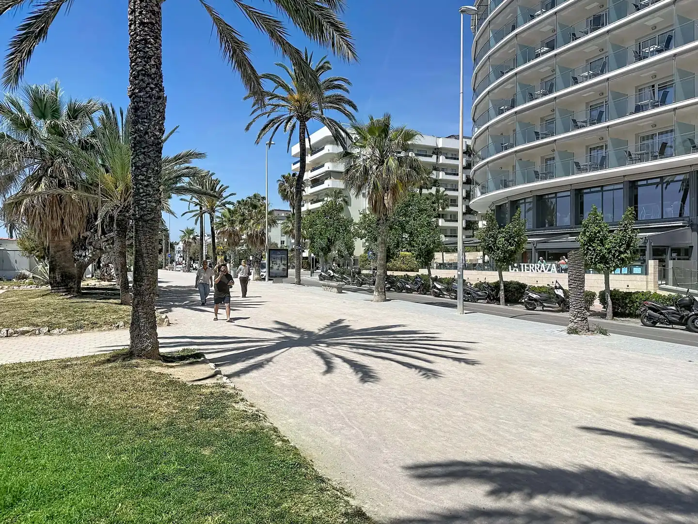 Exterior view of Flat for sale in Sitges  with Air Conditioner, Heating and Terrace