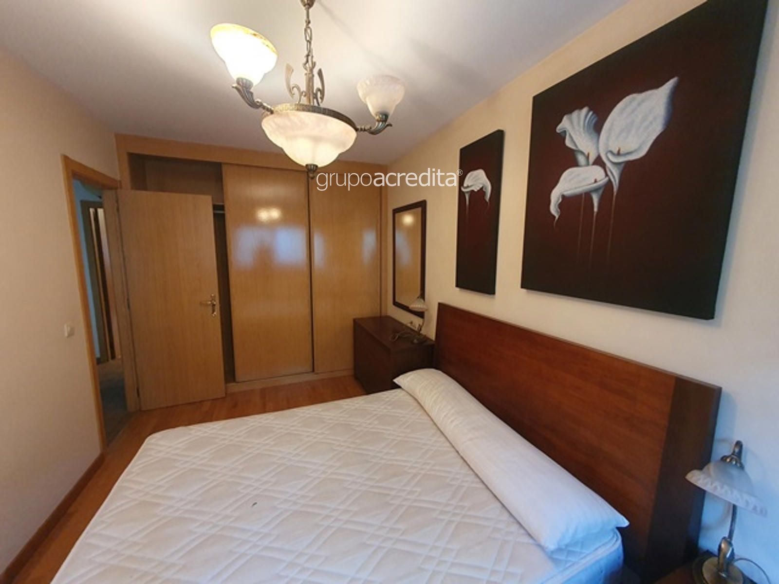 Casa adosada de lloguer a Pozas, Campus Norte - San Caetano