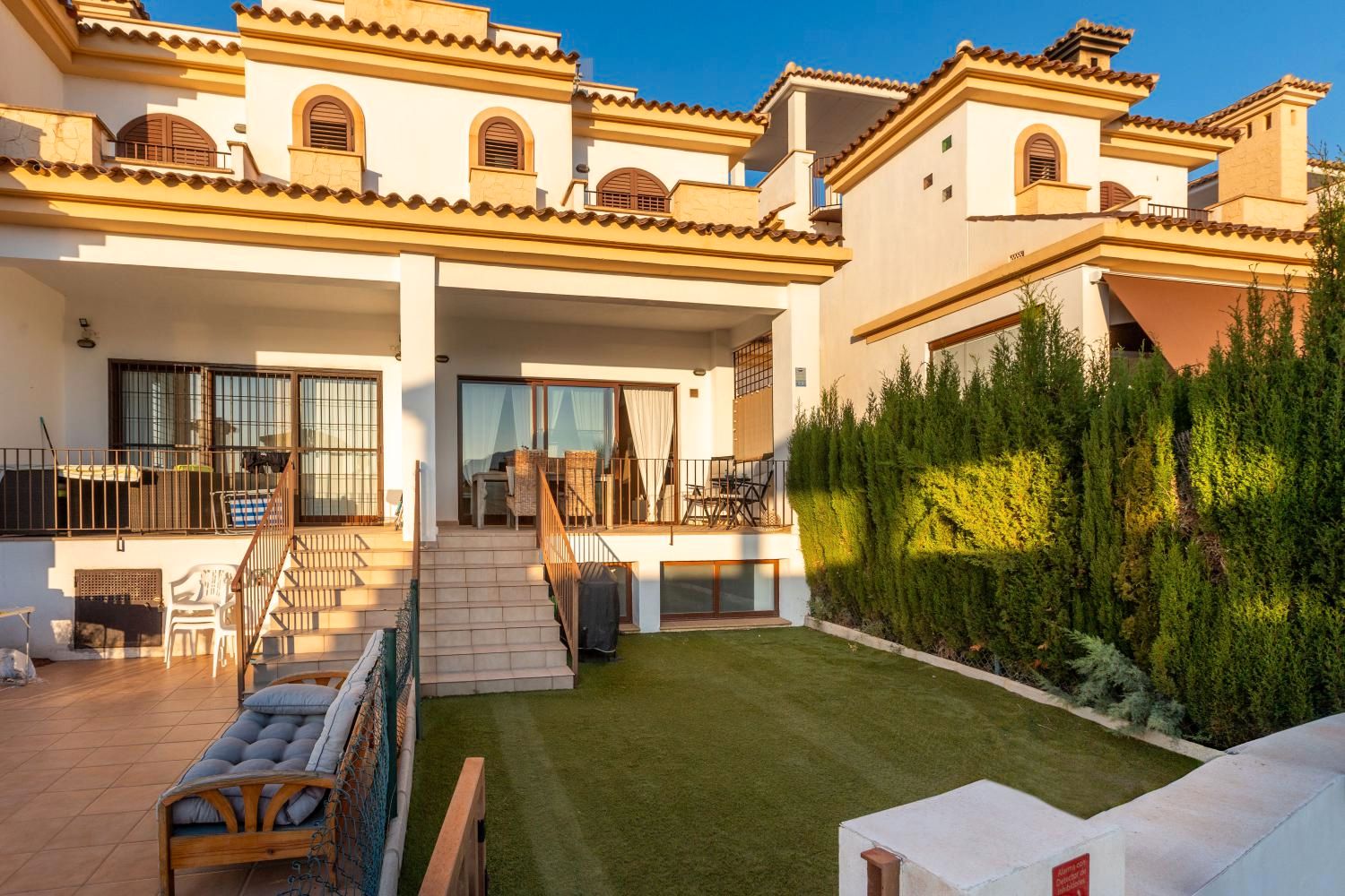Jardí de Casa adosada en venda en Polop amb Aire condicionat, Jardí privat i Terrassa