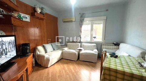 ACOGEDOR PISO DE 3 HABITACIONES EN UNA ZONA RESIDENCIAL BIEN COMUNICADA., image 2
