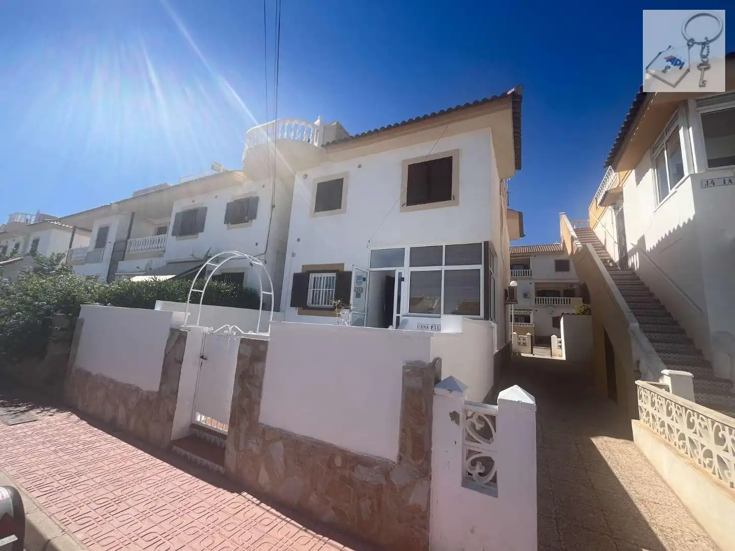 Außenansicht von Haus oder Chalet zum Verkauf in Orihuela mit Klimaanlage, Terrasse und Möbliert