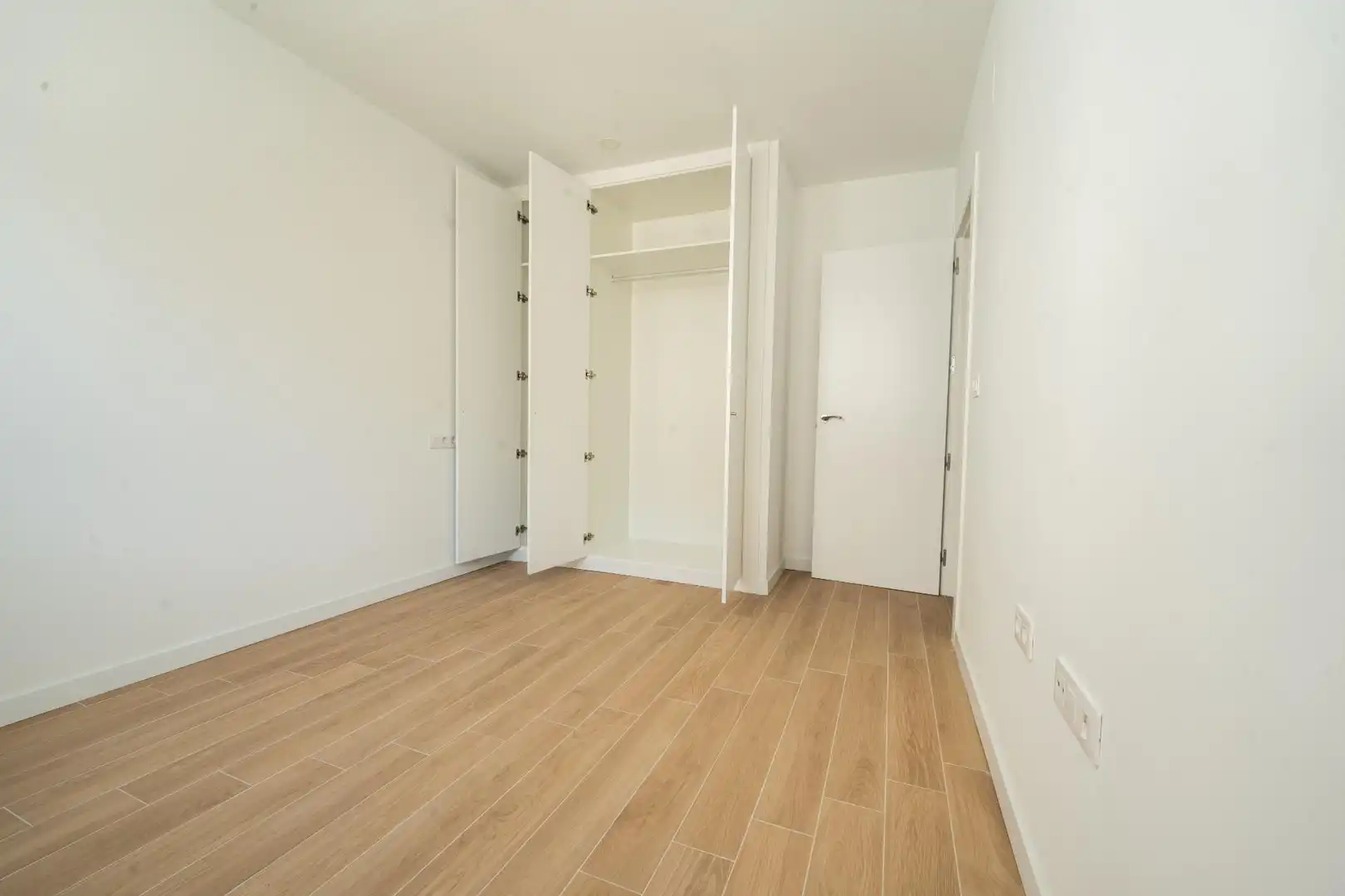 Habitación de Apartamento en venta en Albacete con Calefacción, Jardín privado y Trastero