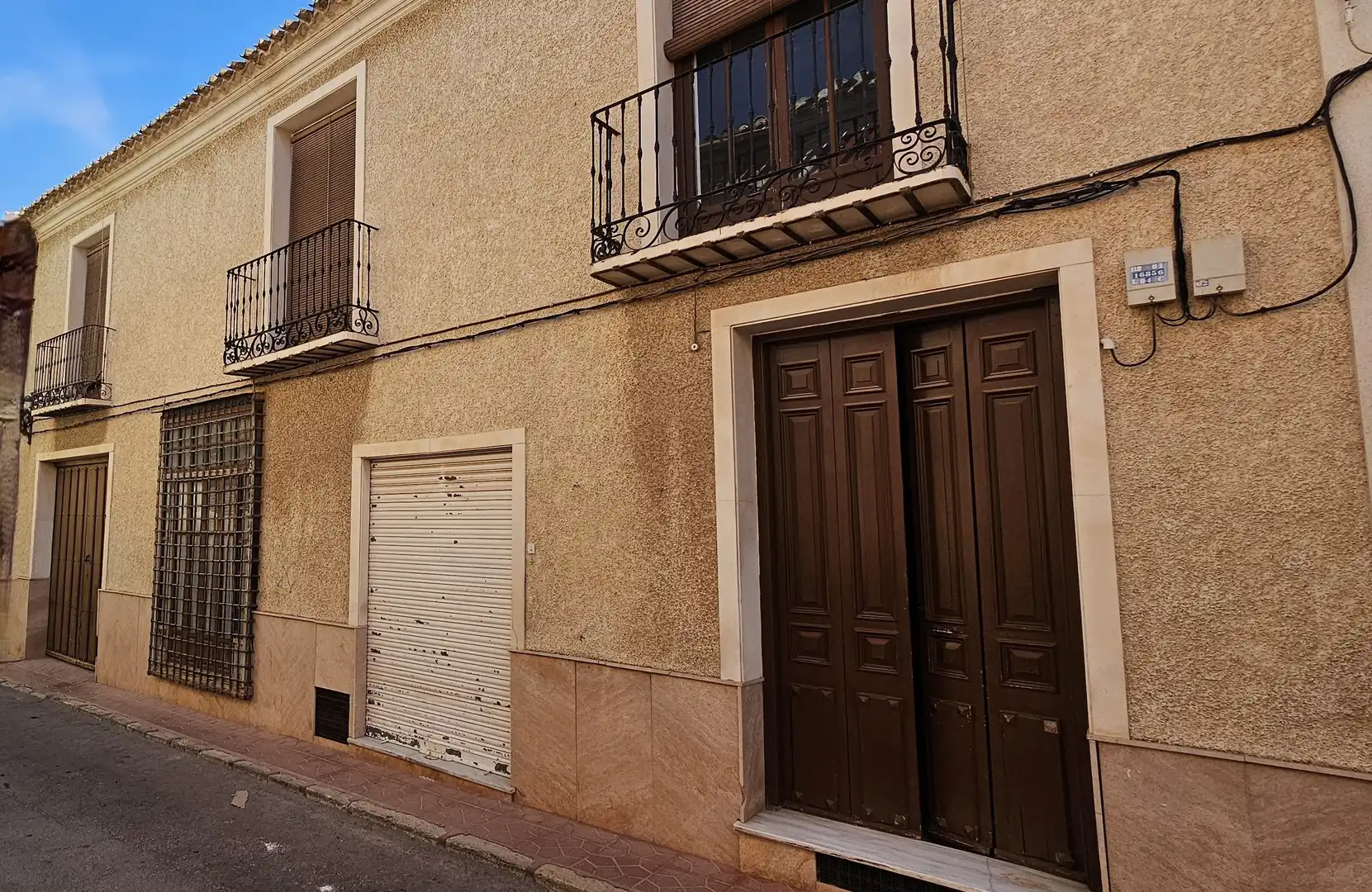 Vista exterior de Casa adosada en venta en Totana con Jardín privado, Terraza y Trastero